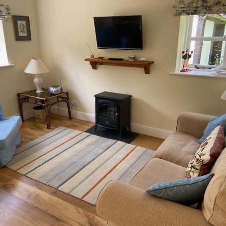 Oke Apple Cottage Shillingstone Esterno foto